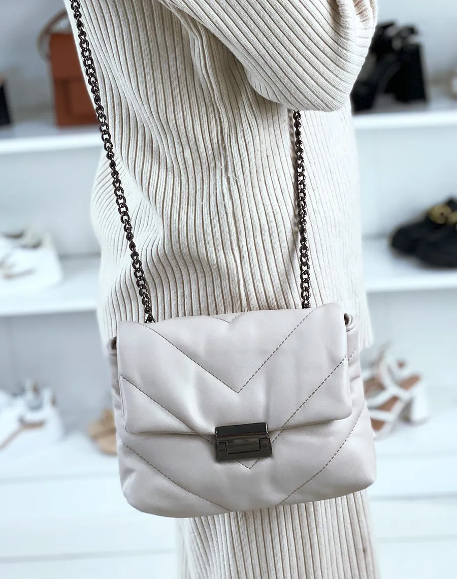 Sac beige petit format matelassé à bandoulière en chaîne 